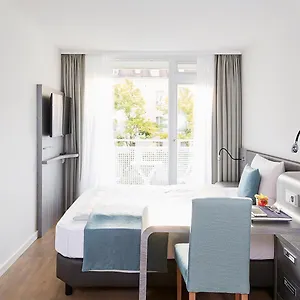 Living Aparthotel